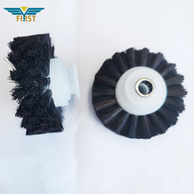 عجلة فرشاة سوداء 60*8.5*35 مللي متر لأجزاء ماكينة الطباعة KBA مصنوعة من البلاستيك عالي الجودة مع عمر استخدام طويل